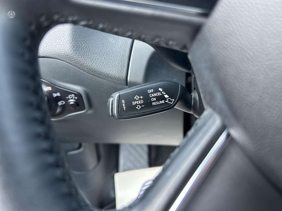 Audi Q5, 2.0 l., Внедорожник / Кроссовер