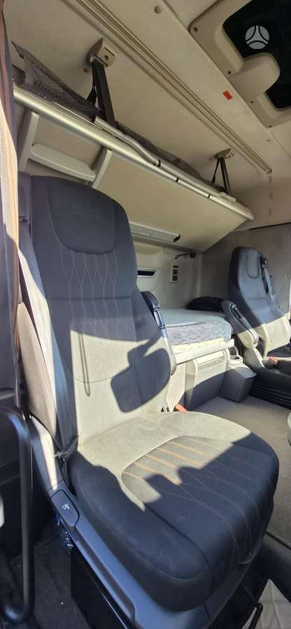 DAF XF 480, 2 miegamosios vietos