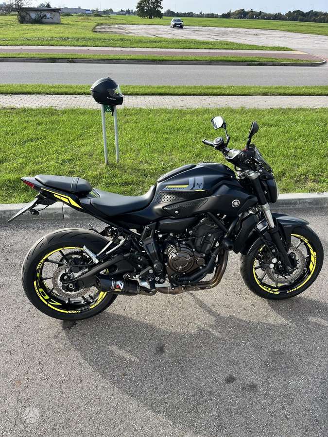 Yamaha MT 07 700cc, street / classic