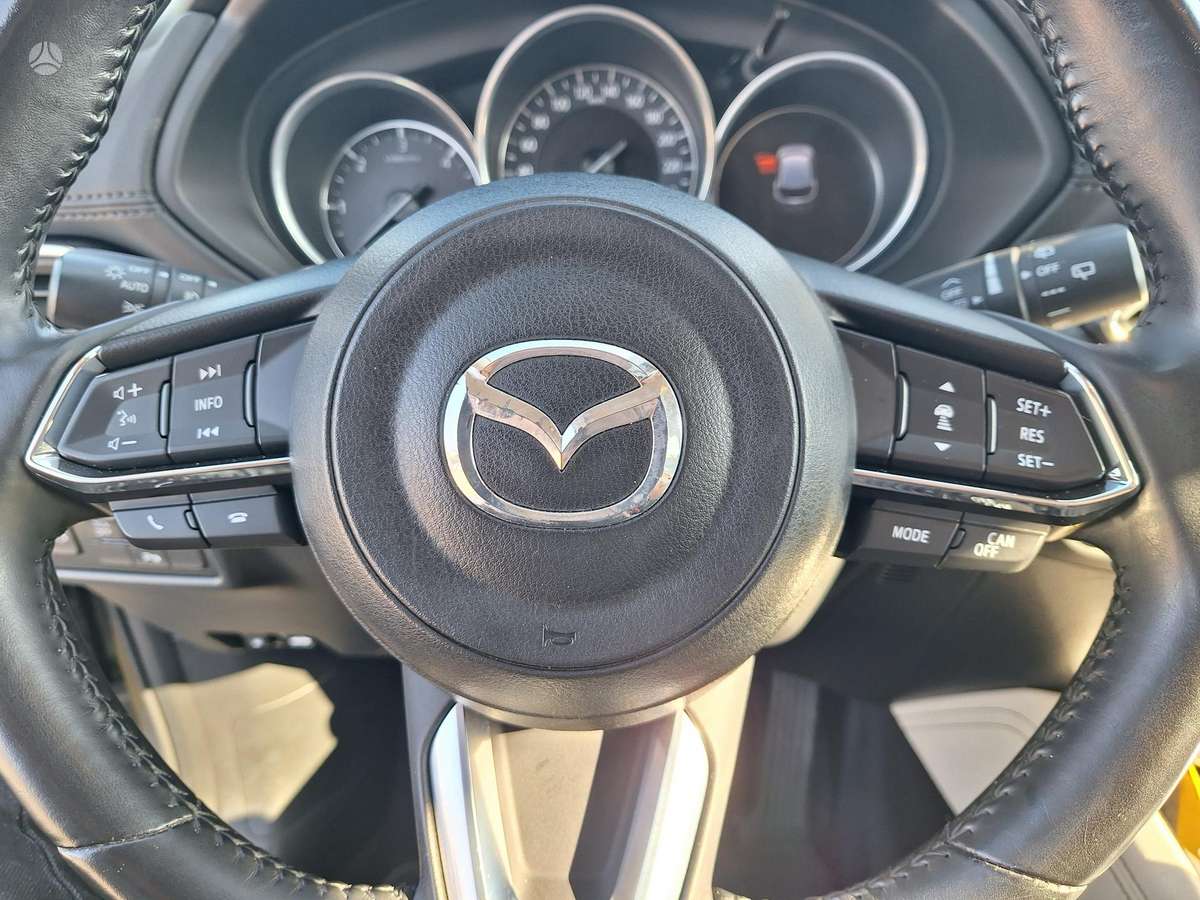 Mazda CX-5, 2.2 l., off-road / crossover