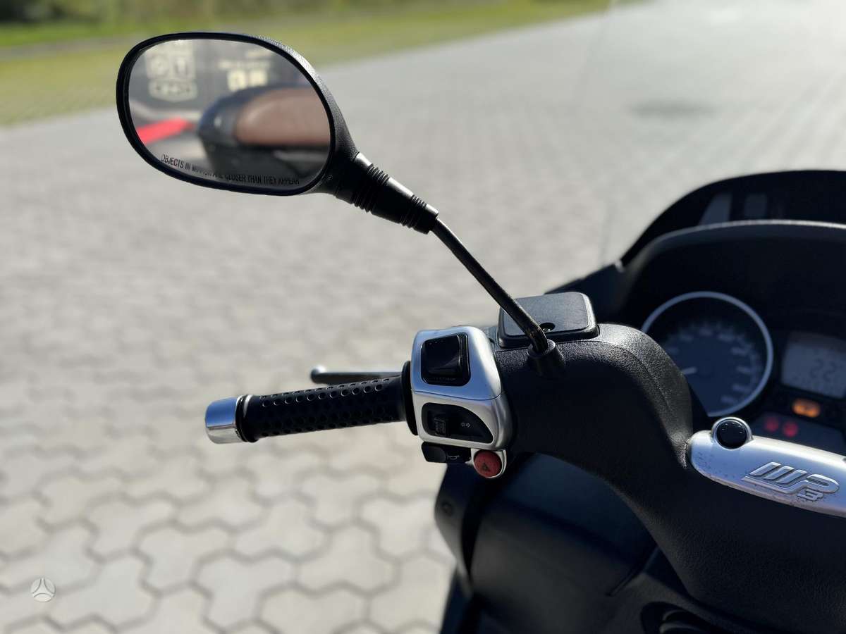 Piaggio MP3 500cc, трициклы