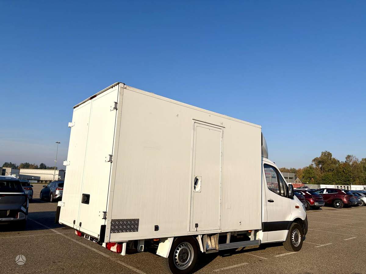 Mercedes-Benz Sprinter, cargo van