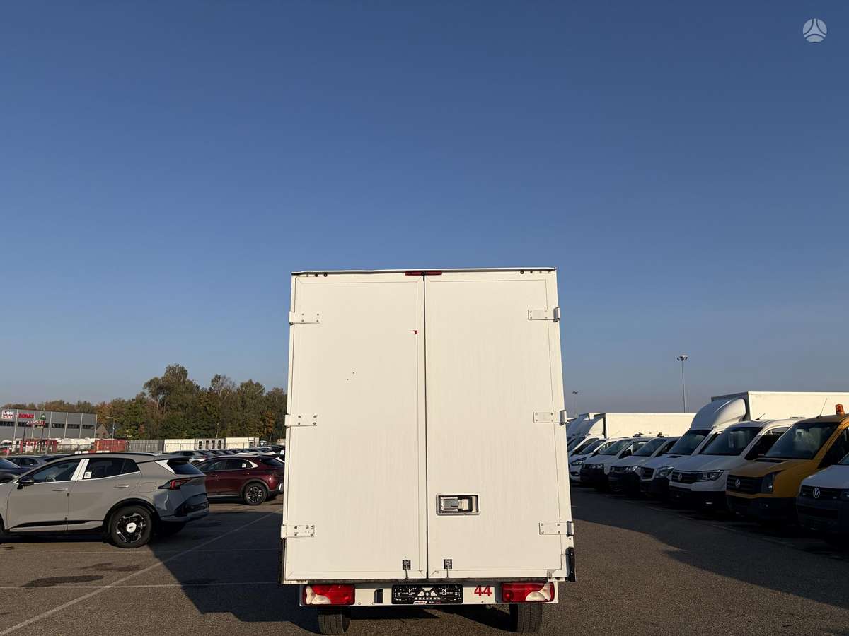 Mercedes-Benz Sprinter, cargo van