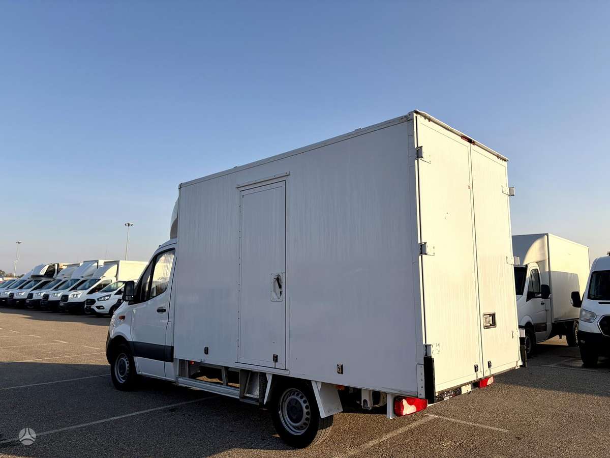 Mercedes-Benz Sprinter, cargo van