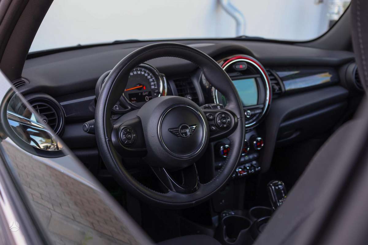 Mini Cooper, 1.5 l., Хэтчбек