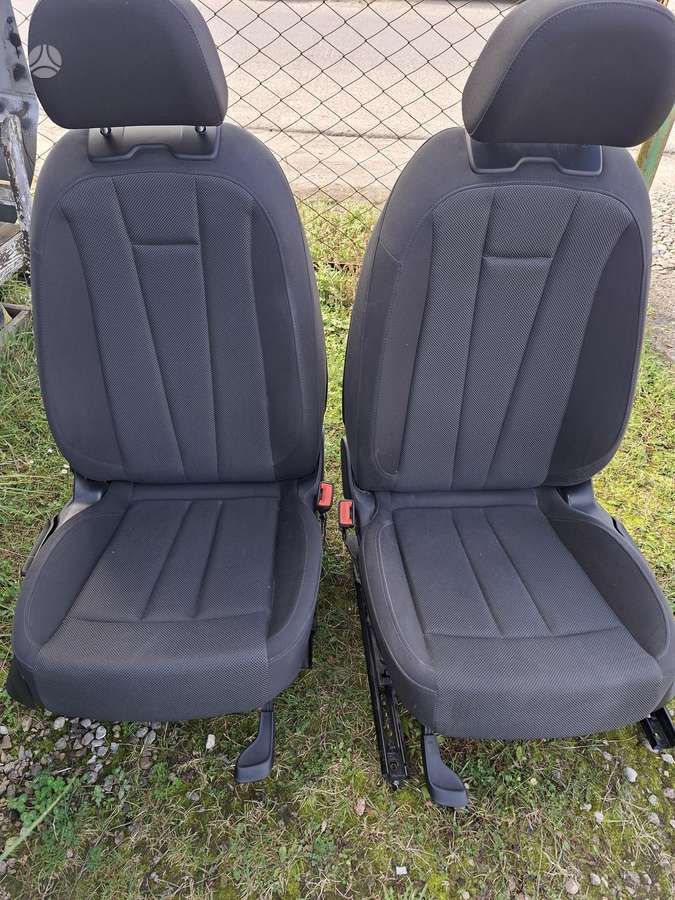 Audi A4 sėdynės