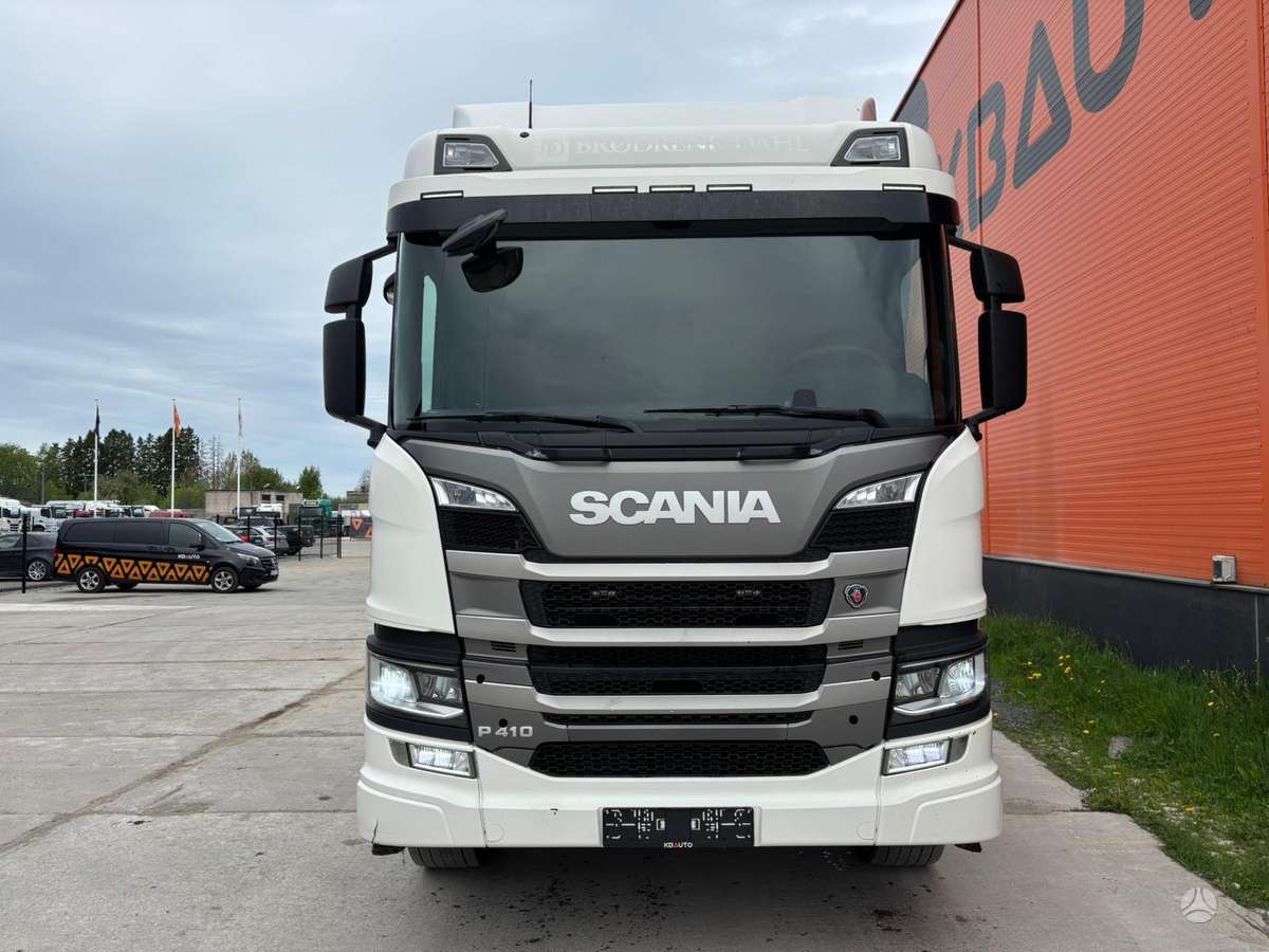 Scania P410 4x4+2, шасси