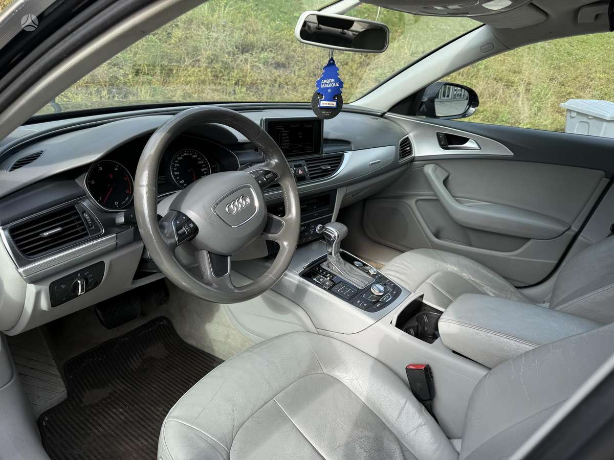 Audi A6, 3.0 l., Седан