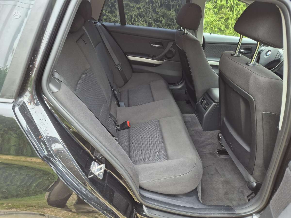 BMW 318, 2.0 l., wagon