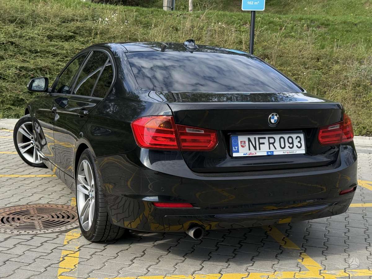BMW 318, 2.0 l., Седан
