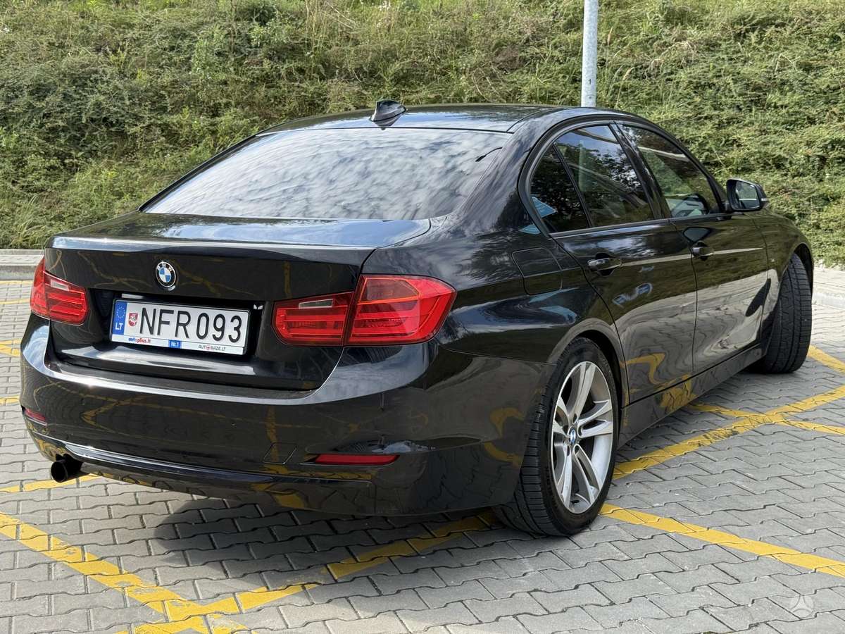 BMW 318, 2.0 l., Седан