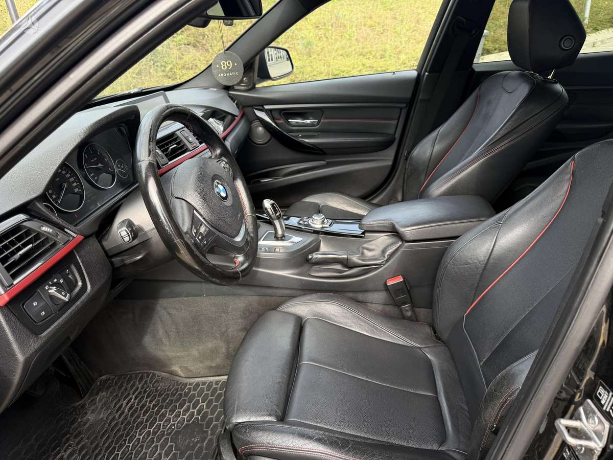 BMW 318, 2.0 l., Седан