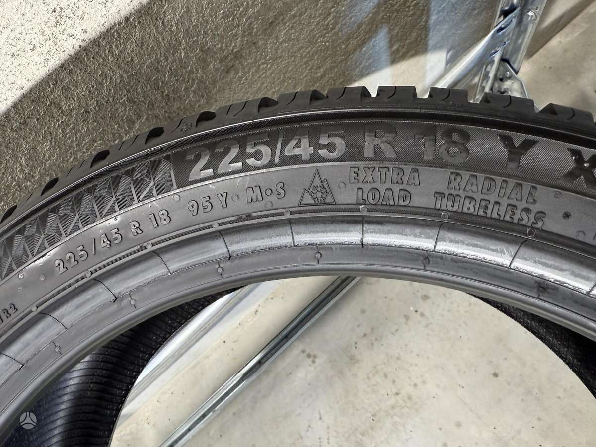 Semperit AllSeasonGrip//2024m, winter 225/45 R18
