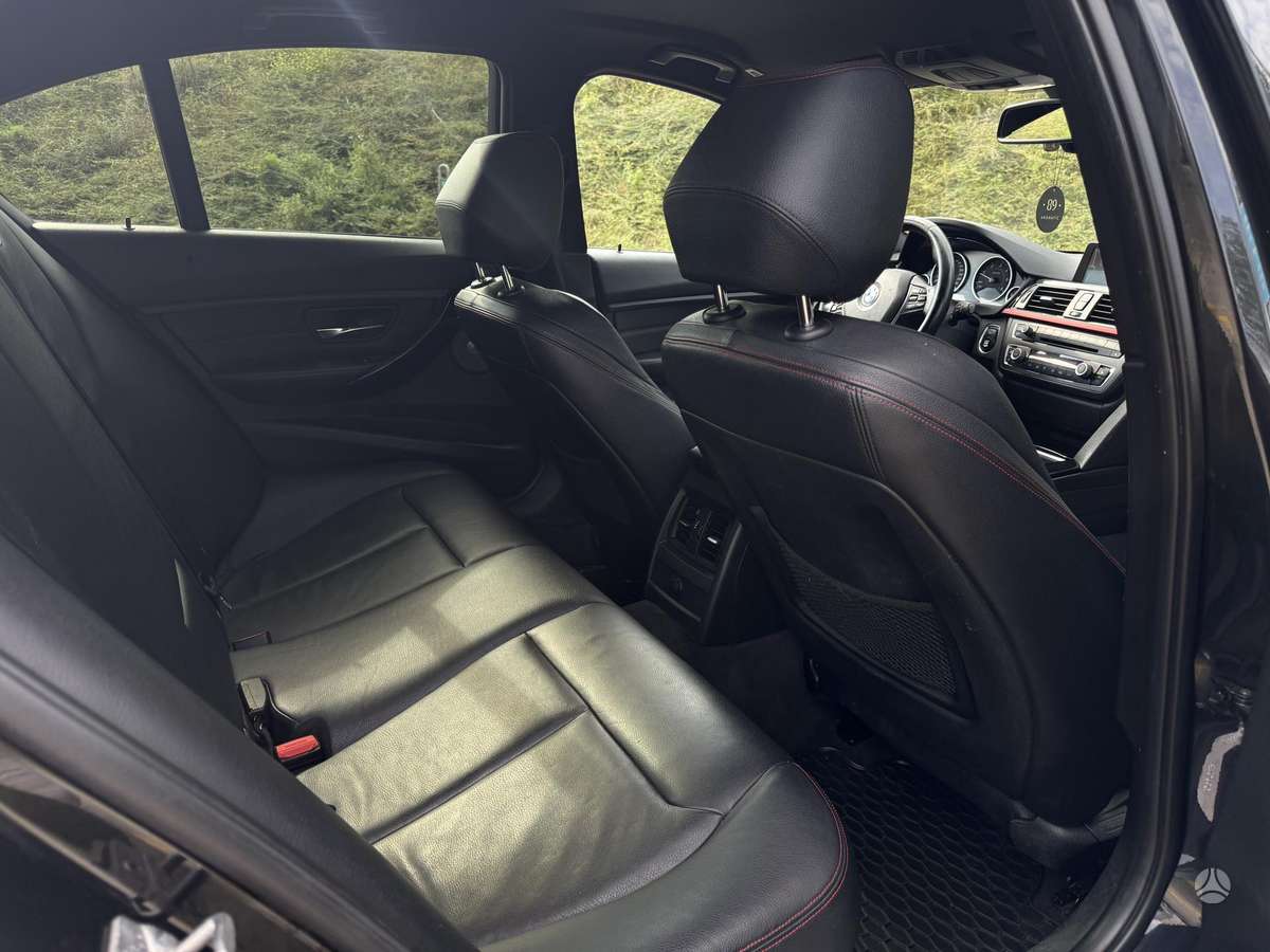 BMW 318, 2.0 l., Седан