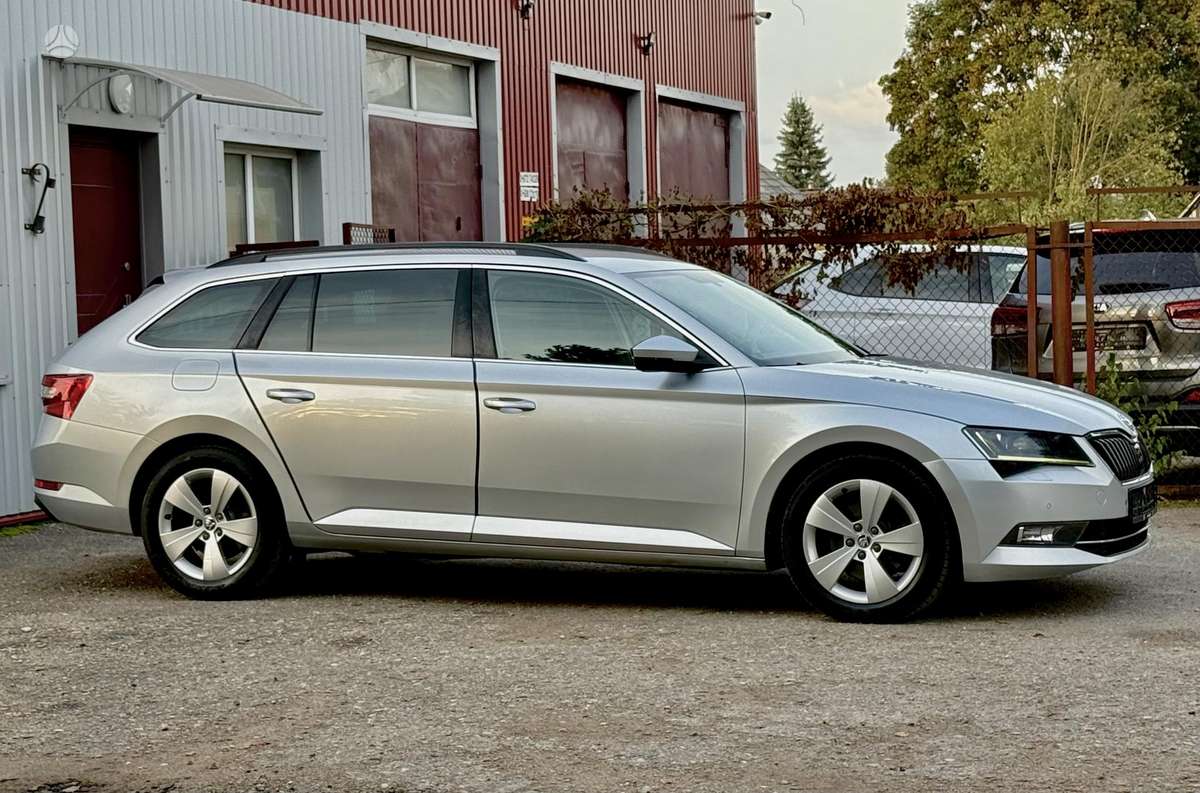 Skoda Superb, 2.0 l., wagon