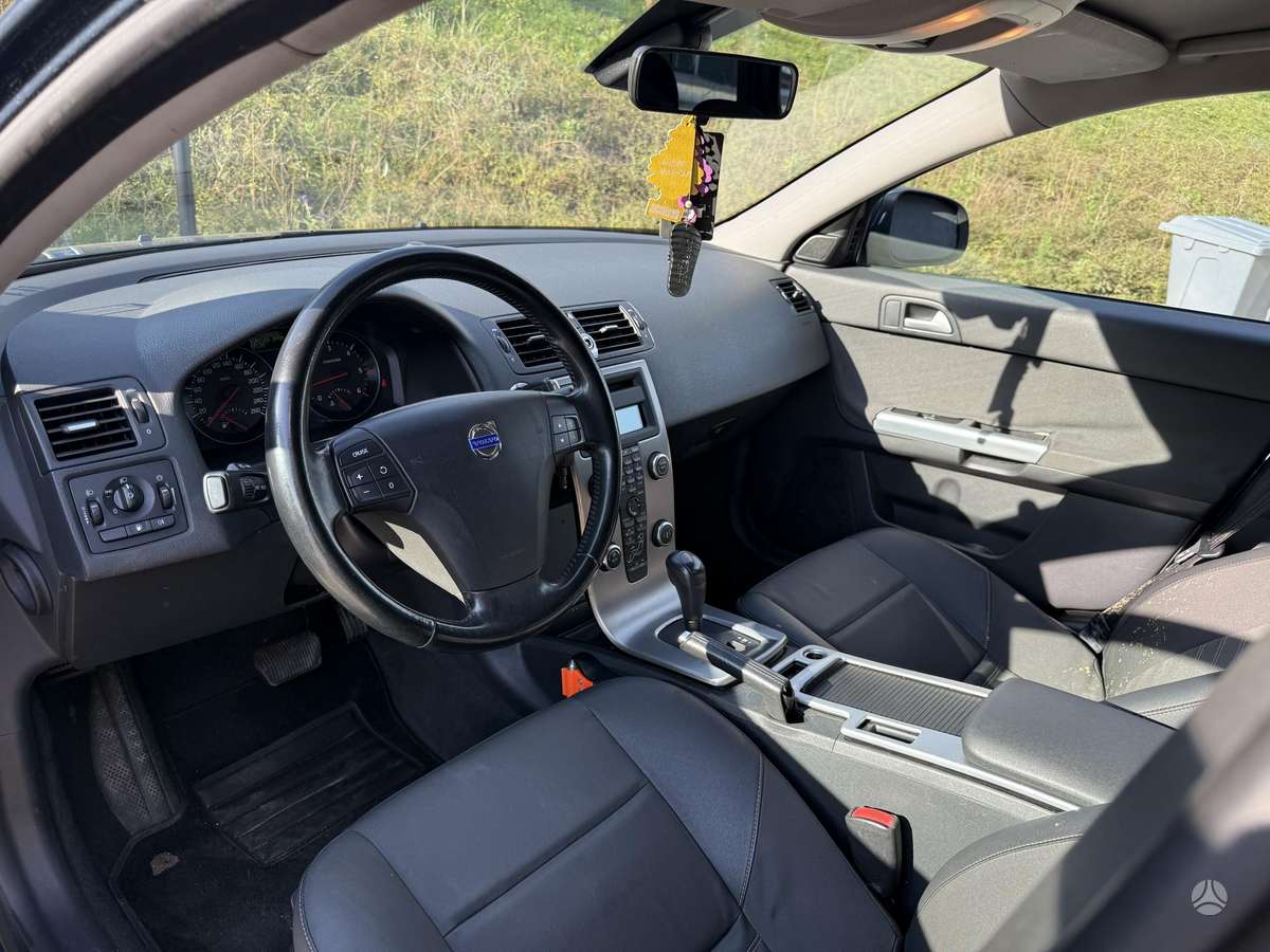 Volvo V50, 2.4 l., Универсал