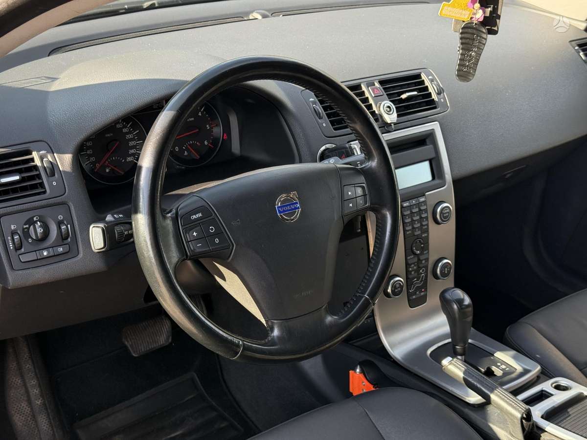 Volvo V50, 2.4 l., wagon