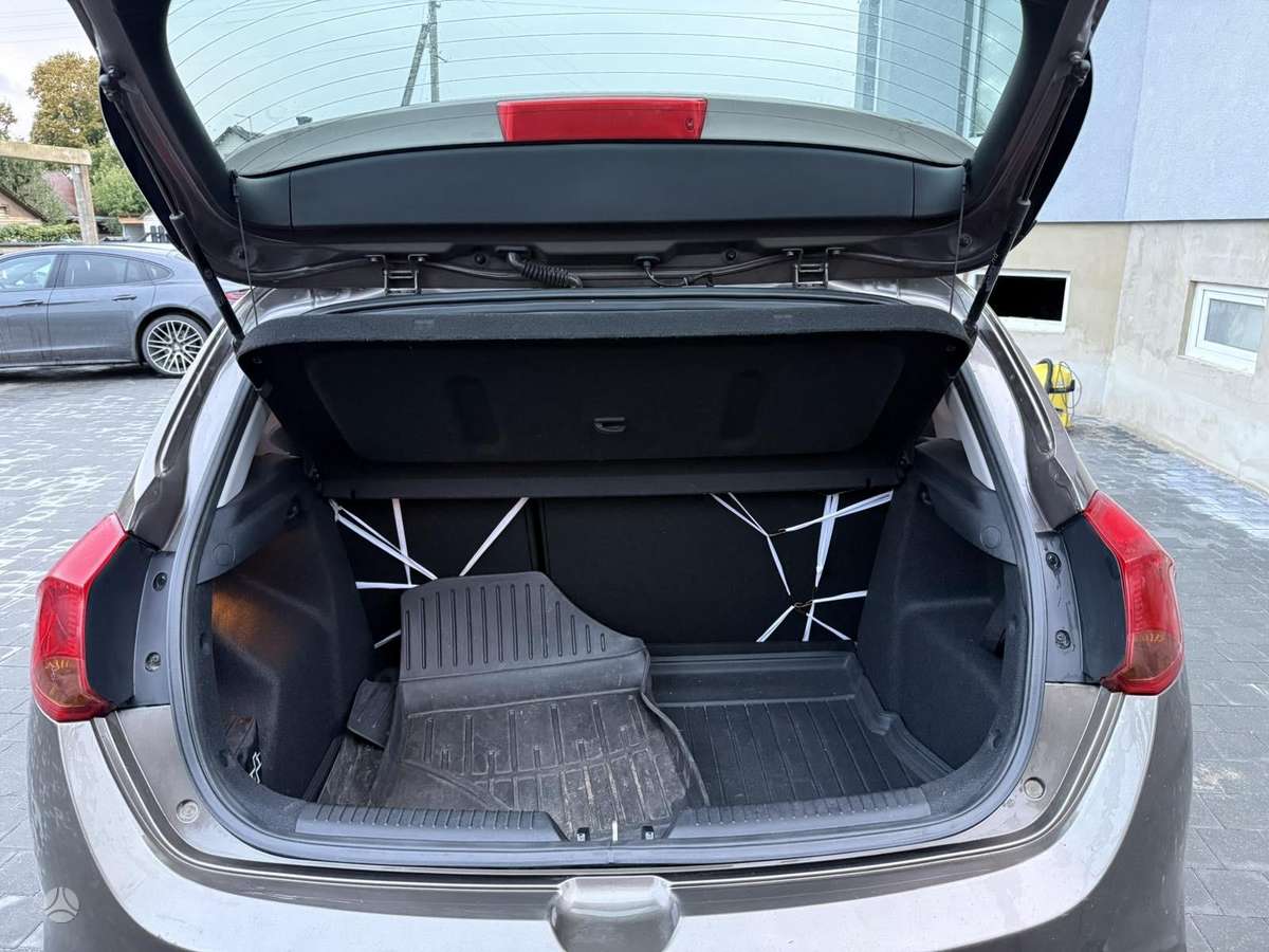 Kia Ceed, 1.4 l., hatchback