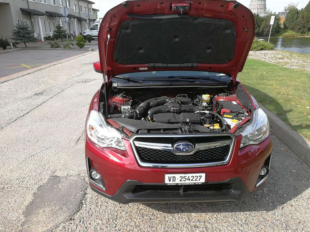 Subaru XV, 2.0 l., off-road / crossover