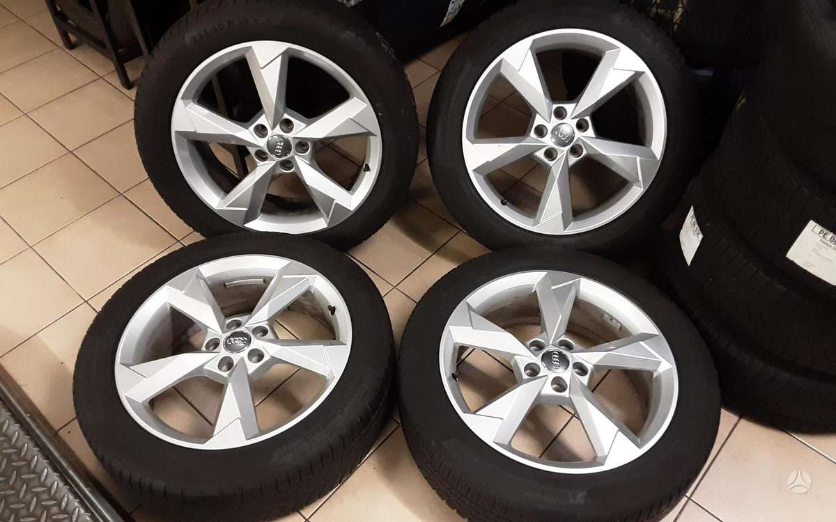 Audi Q3, light alloy, R19
