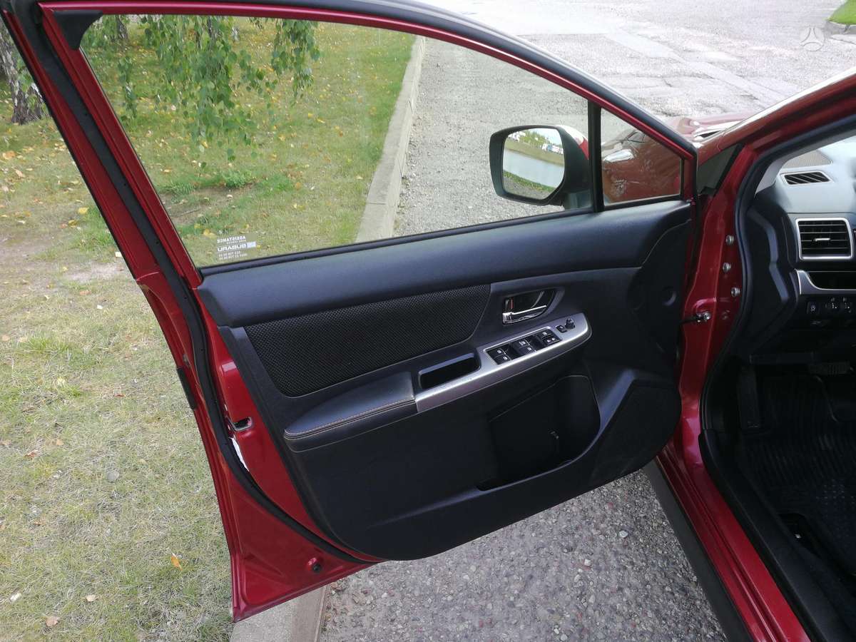 Subaru XV, 2.0 l., off-road / crossover