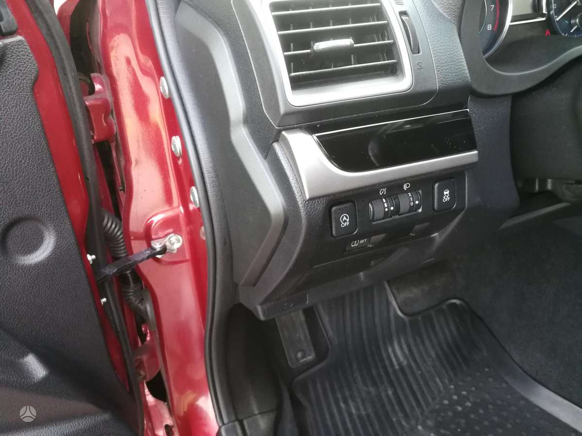 Subaru XV, 2.0 l., off-road / crossover