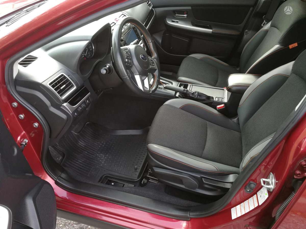 Subaru XV, 2.0 l., off-road / crossover