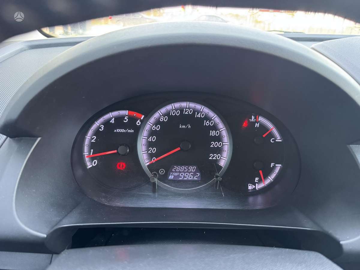 Mazda 5, 2.0 l., Минивэн
