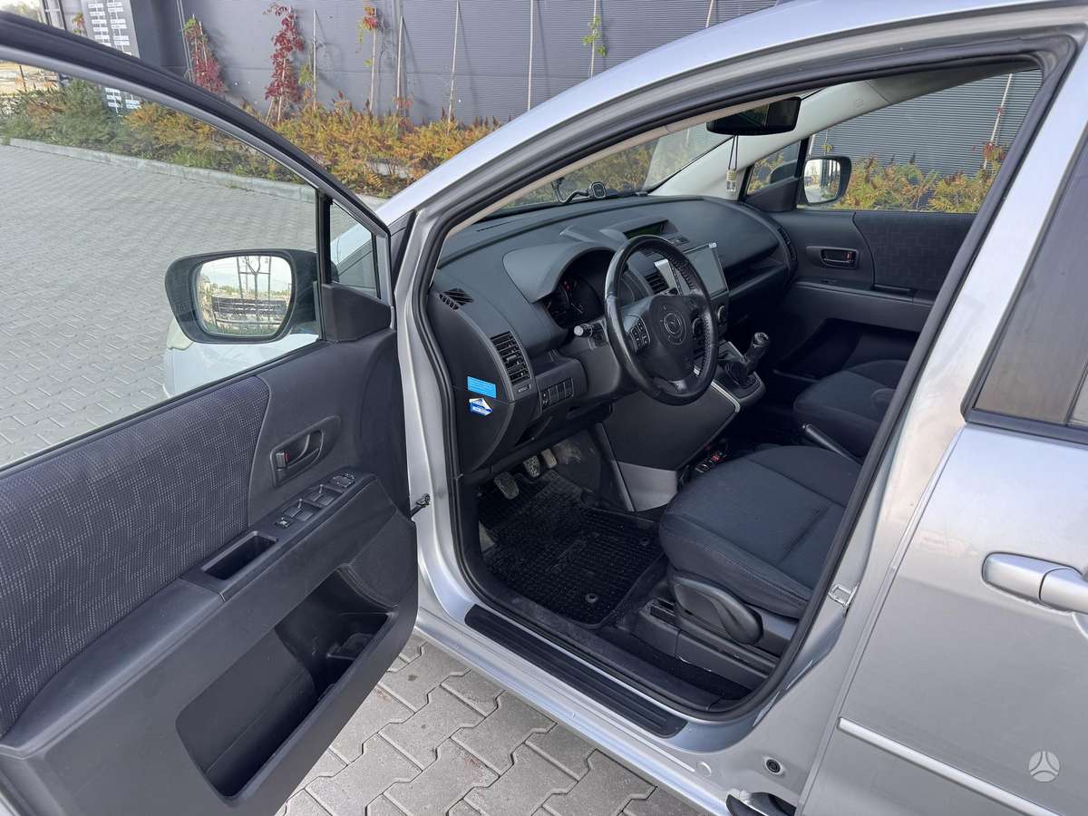 Mazda 5, 2.0 l., Минивэн