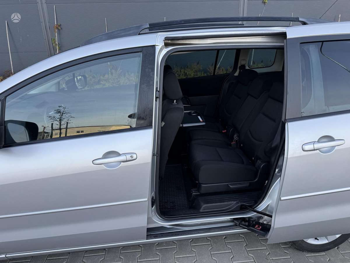 Mazda 5, 2.0 l., Минивэн