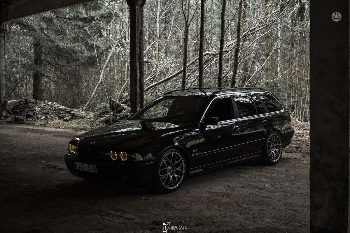 BMW 525, 2.5 l., Универсал