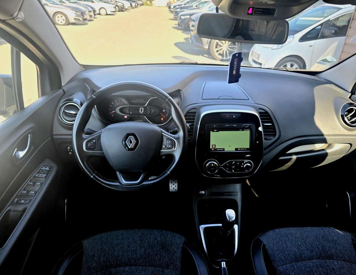 Renault Captur, 1.3 l., off-road / crossover