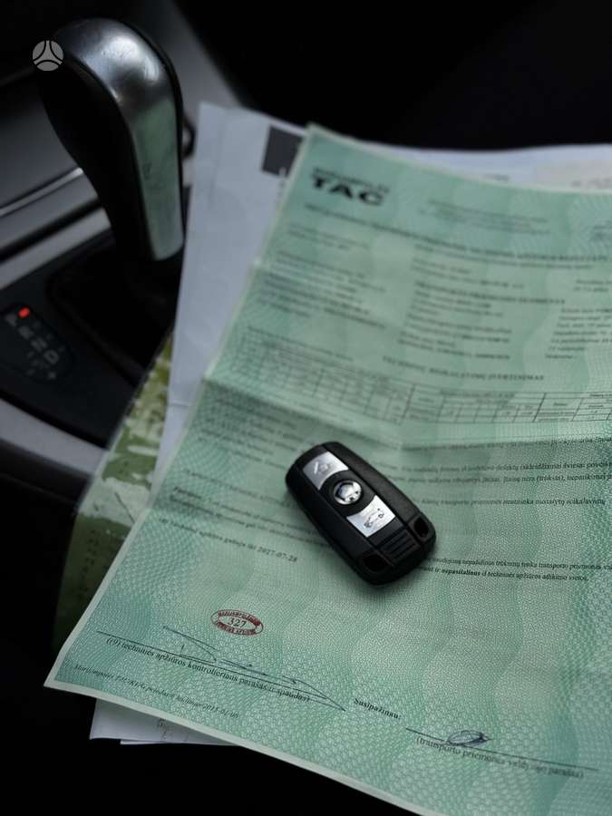 BMW 320, 2.0 l., universalas