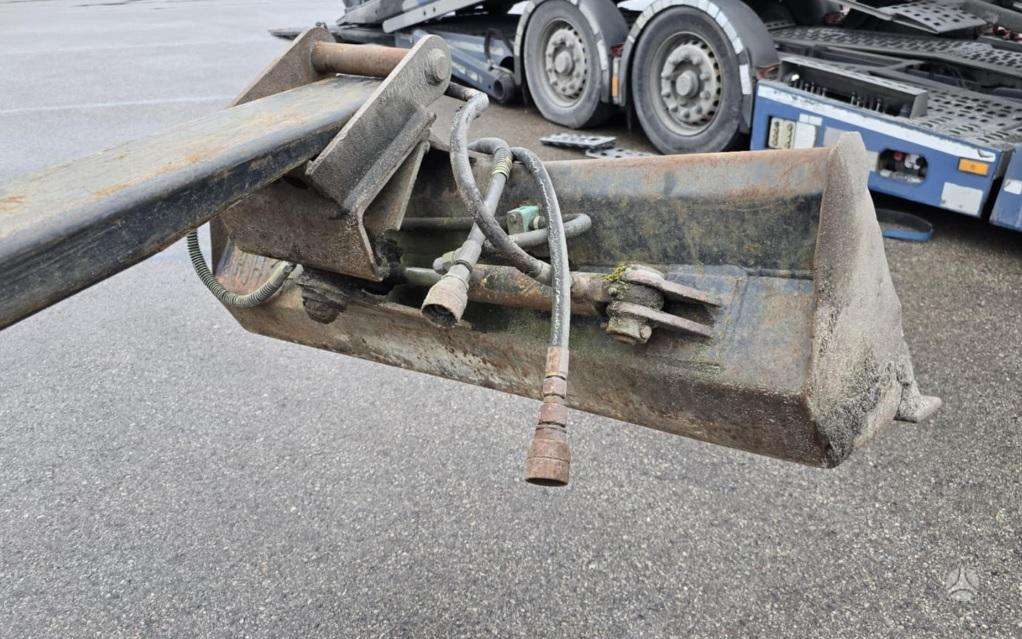 -Kita- 182 HIDRAULINIS KAUŠAS, buckets