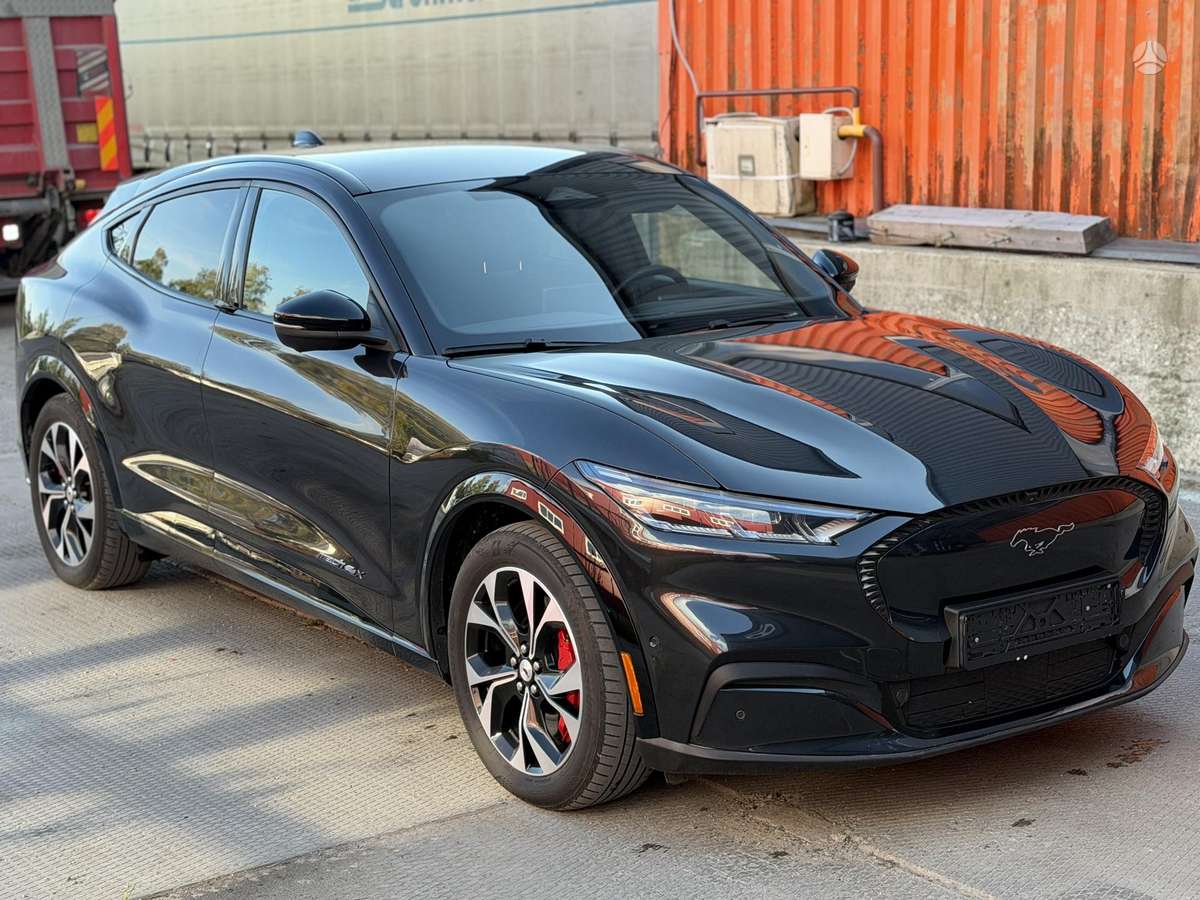 Ford Mustang Mach-E, hatchback
