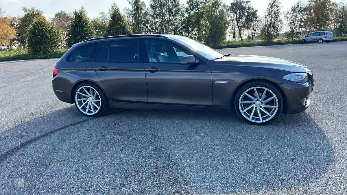 BMW 520, 2.0 l., wagon