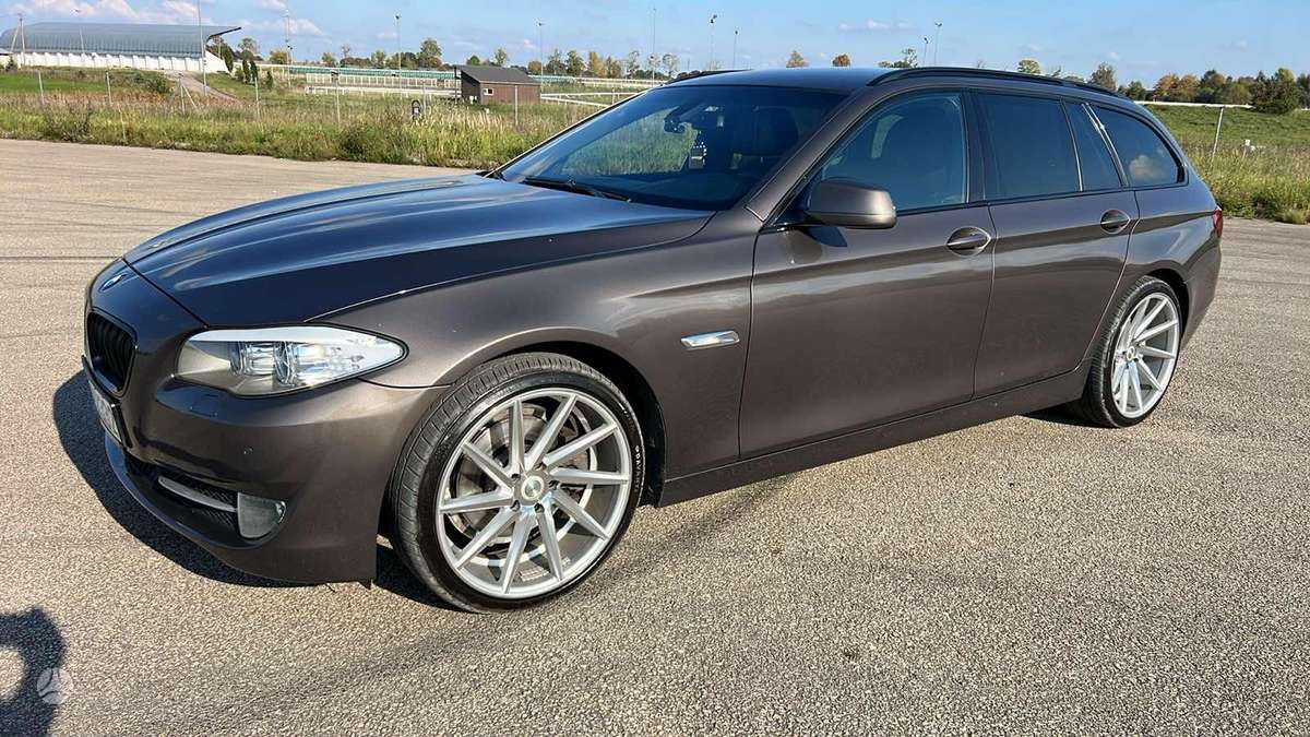 BMW 520, 2.0 l., wagon