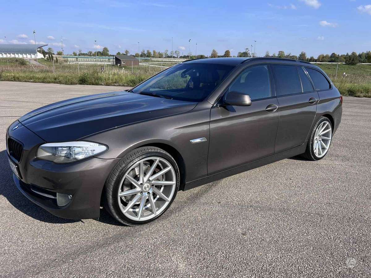 BMW 520, 2.0 l., wagon