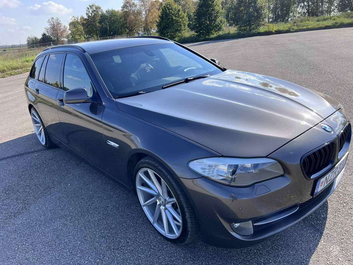 BMW 520, 2.0 l., universalas