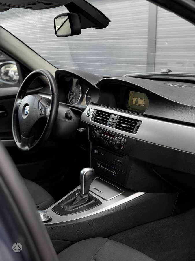 BMW 320, 2.0 l., universalas