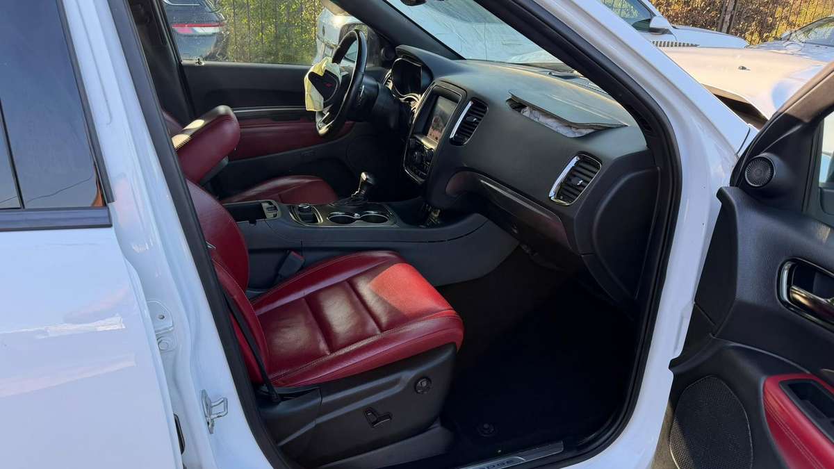 Dodge Durango, 5.7 l., off-road / crossover