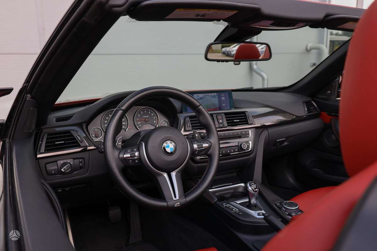 BMW M4, 3.0 l., convertible