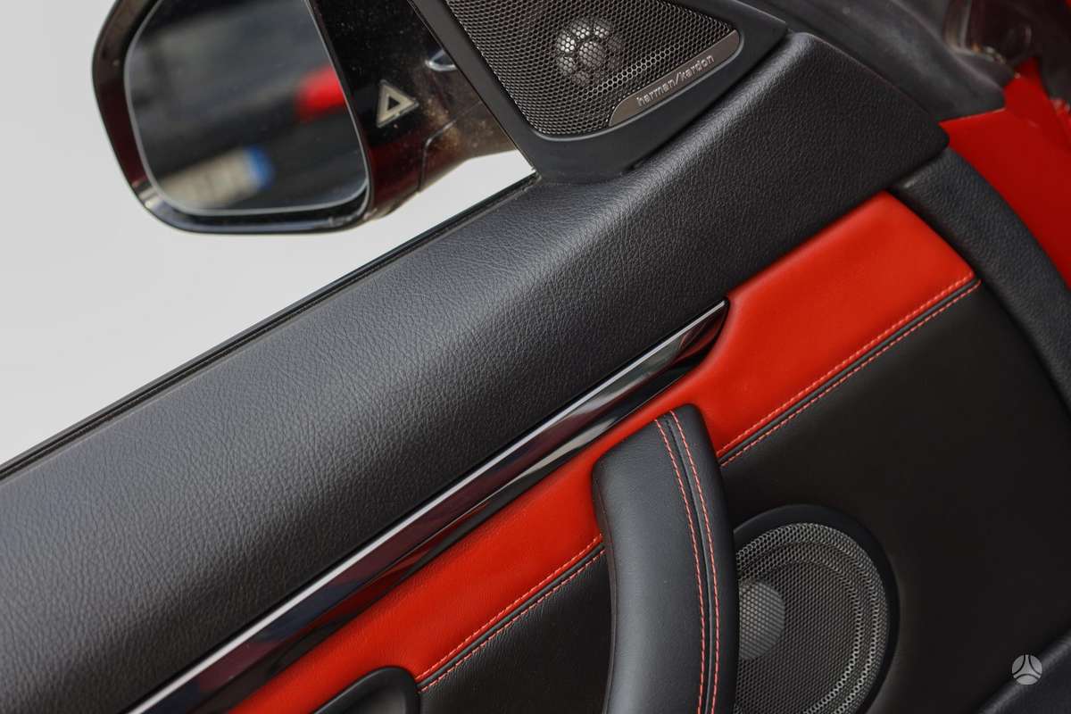 BMW M4, 3.0 l., convertible