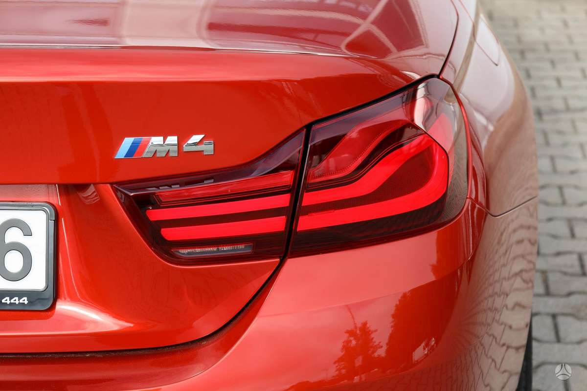 BMW M4, 3.0 l., convertible