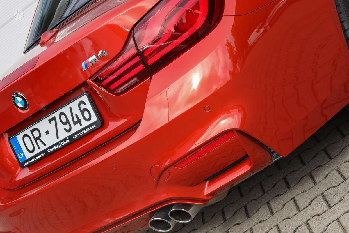 BMW M4, 3.0 l., convertible