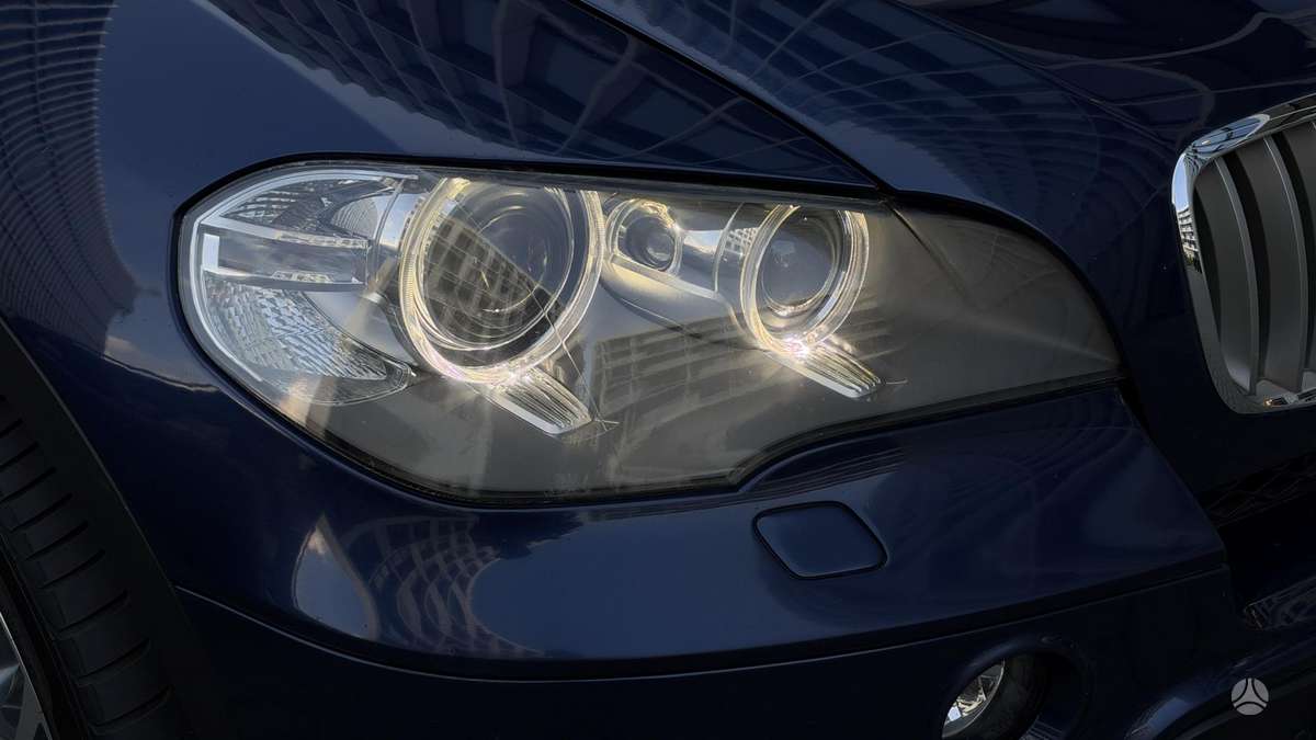 BMW X5, 3.0 l., off-road / crossover
