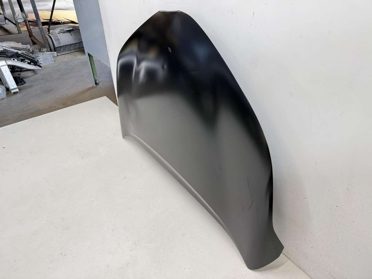 Toyota C-HR hood (front, rear)