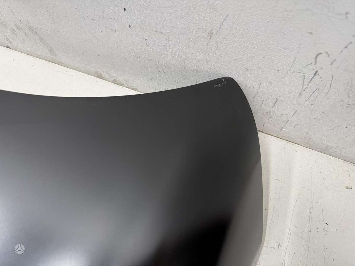 Toyota C-HR hood (front, rear)
