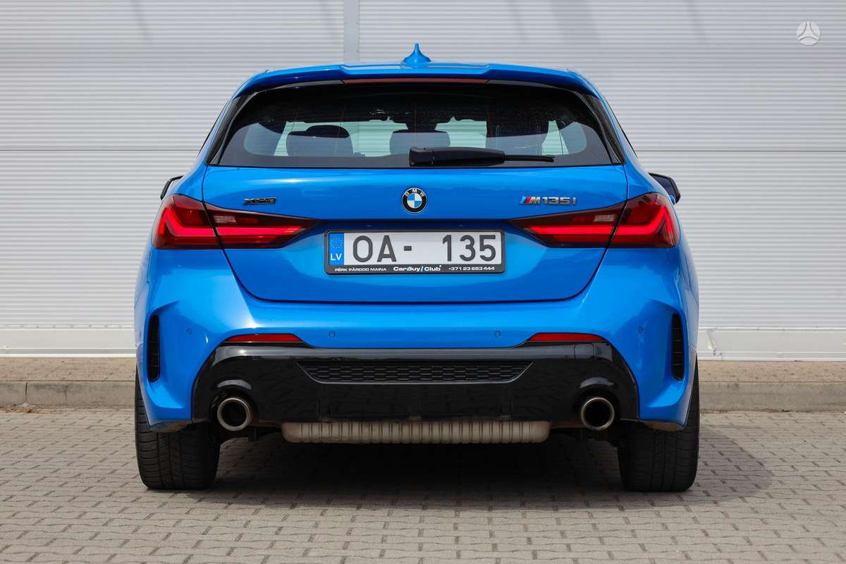 BMW M135, 2.0 l., hatchback