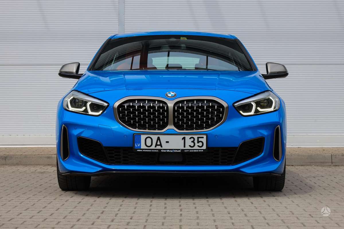 BMW M135, 2.0 l., hatchback